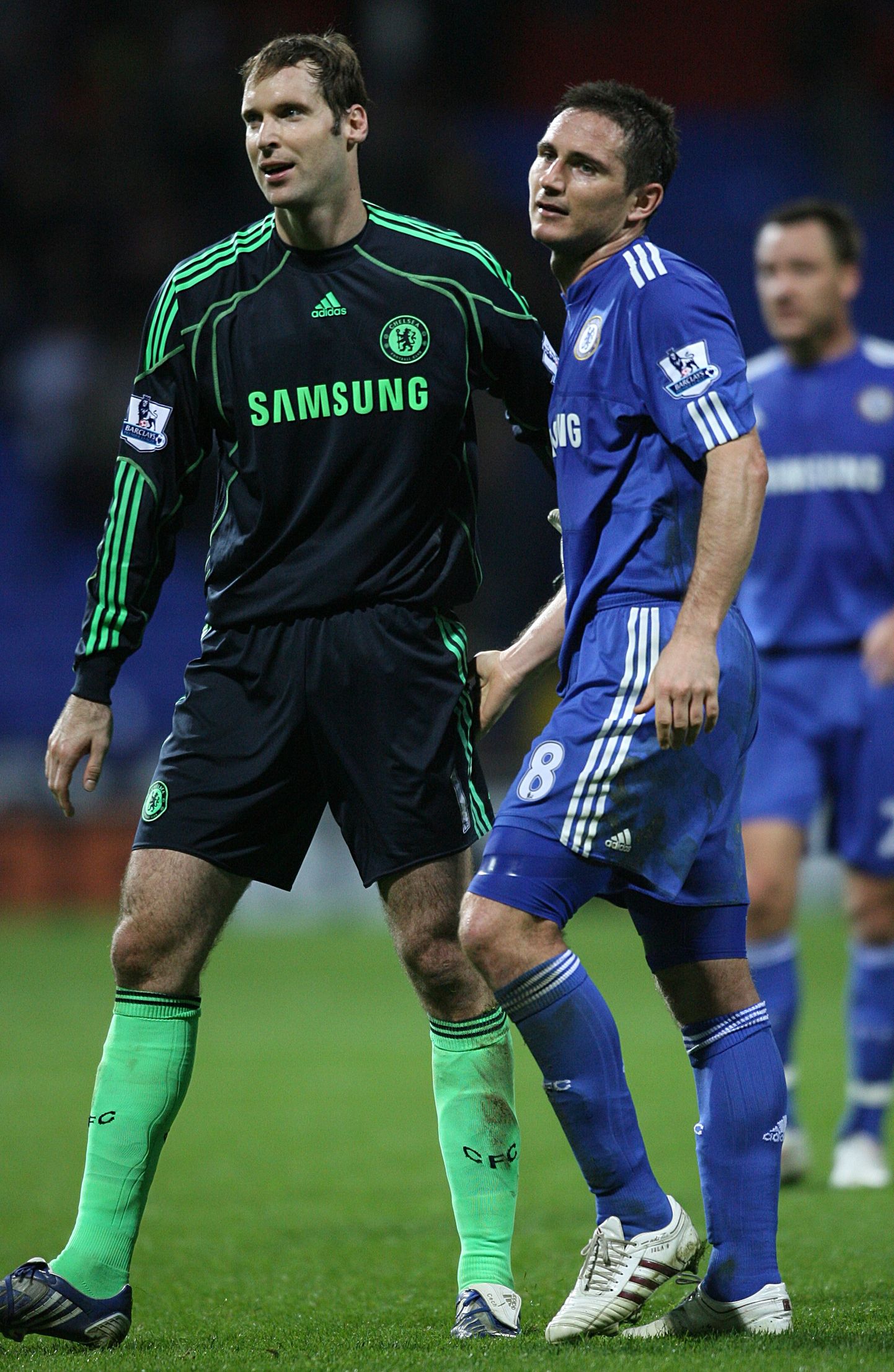 Chelsea legendid Petr Cech ja Frank Lampard võivad varsti jälle koostööd teha.
