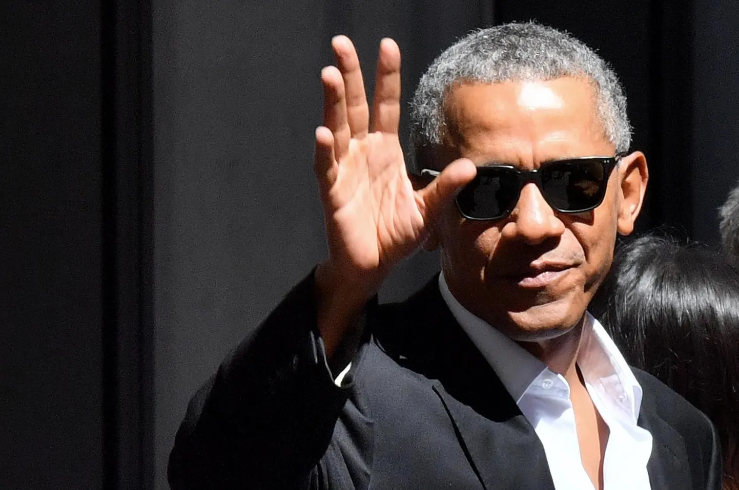 Ühendriikide president Barack Obama kuulutas 2009. aastal, et USA väed tuuakse Afganistanist koju 2012. aasta lõpuks, andes Talibanile märku, et USA ei kavatse Afganistani jääda.