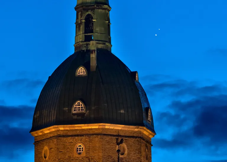 Jupiteri (madalamal) ja Saturni ühendus möödunud aastal Saksamaalt pildistatuna