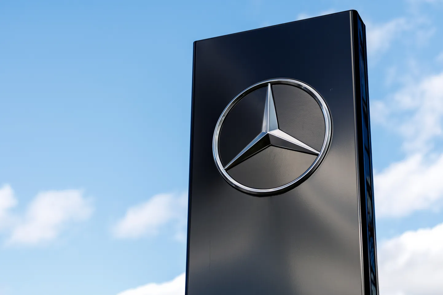 Mercedes-Benzi logo Münchenis