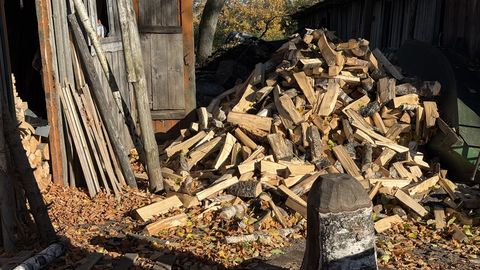 Küttepuude ostjad loevad raha: kümne ruumimeetri asemel küsitakse kõigest kahte