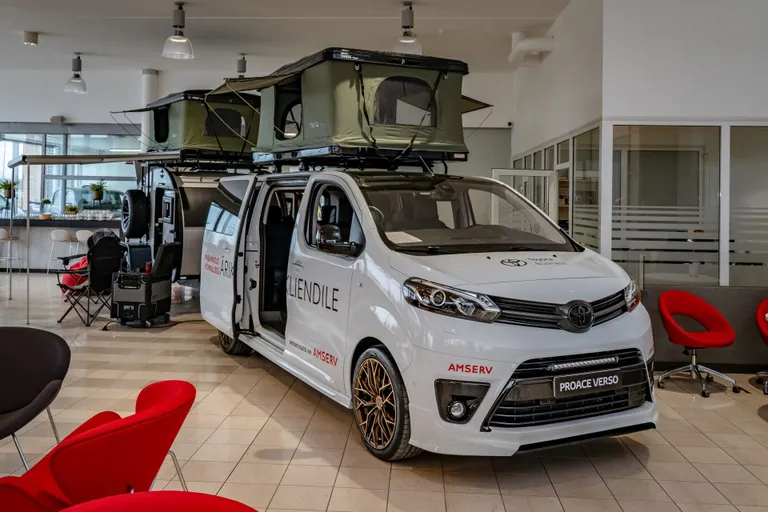 Toyota Proace Verso, Adventure lisavarustusega.
