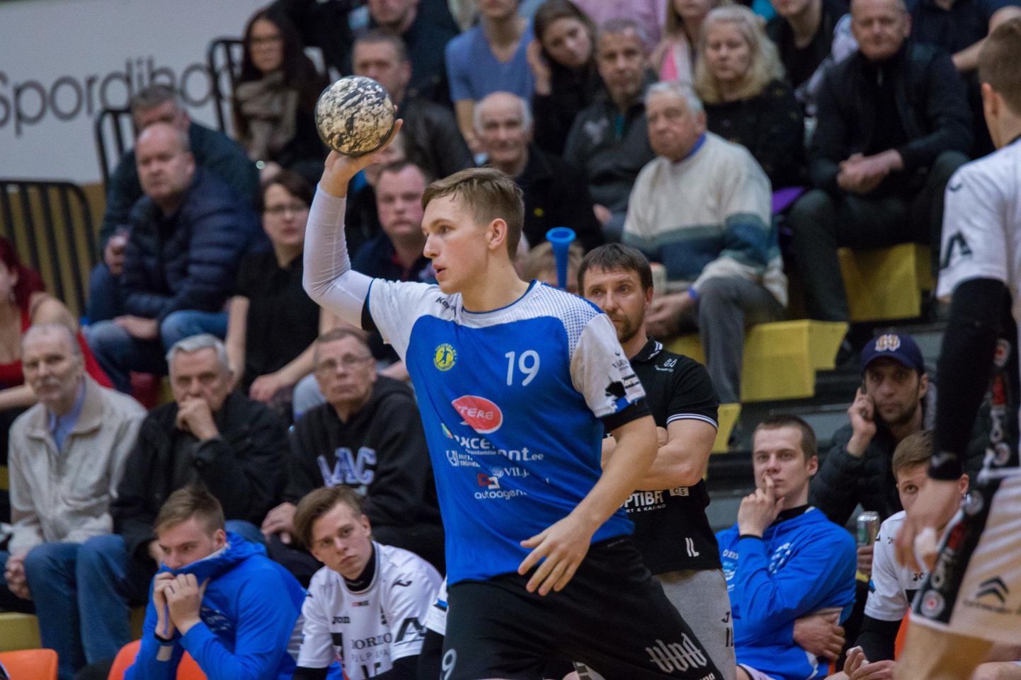 Karl Toom sai tuule tiibadesse Viljandi HC-st.