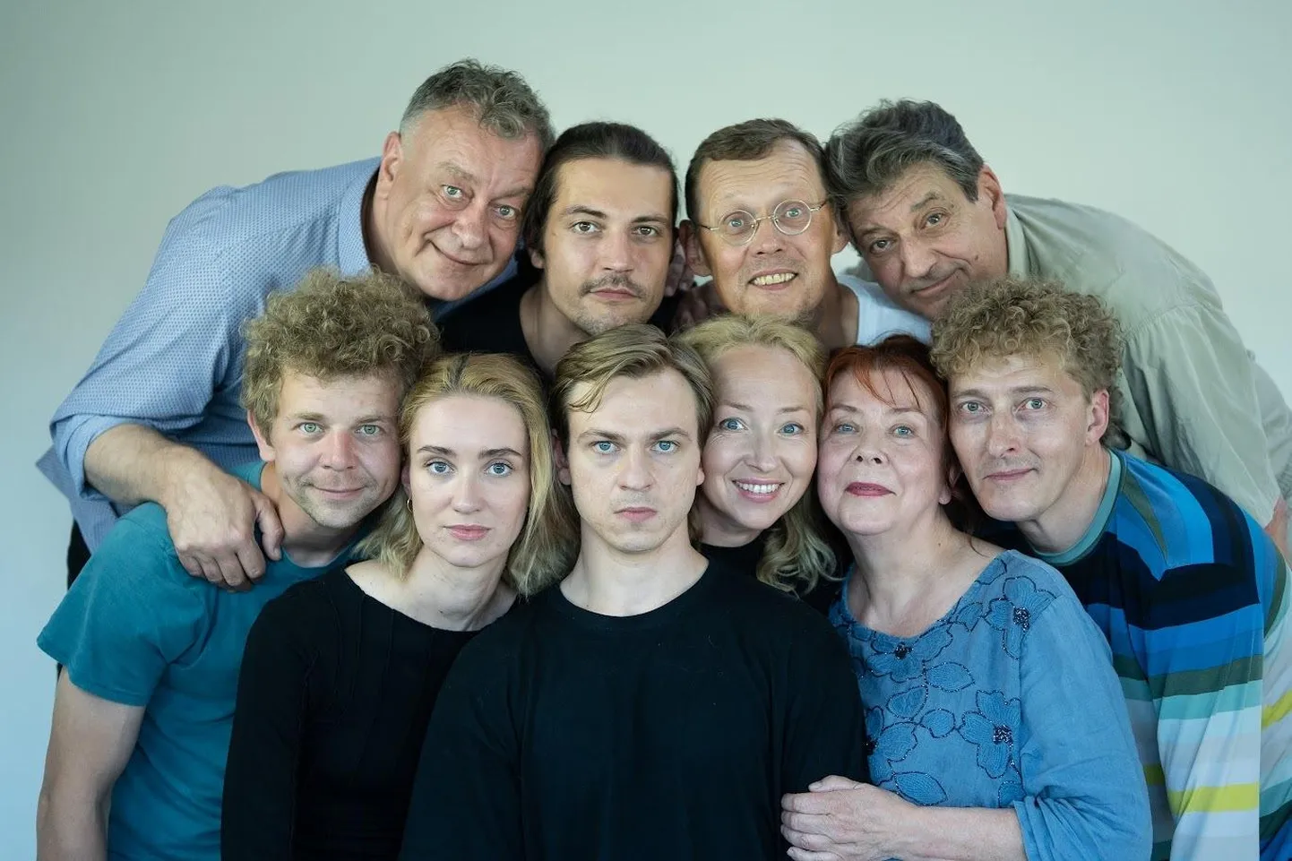 Ugala ja Valmiera teatri koostöölavastus "Cosmopolitan" on osa Euroopa kultuuripealinn Tartu 2024 põhiprogrammist.