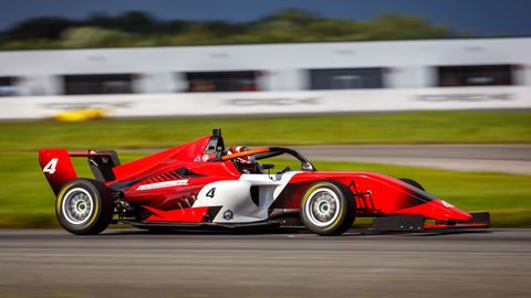 Estonian GP qualifying: Thomas Kangro fastest in top karting class, Ville Valtonen in superbikes