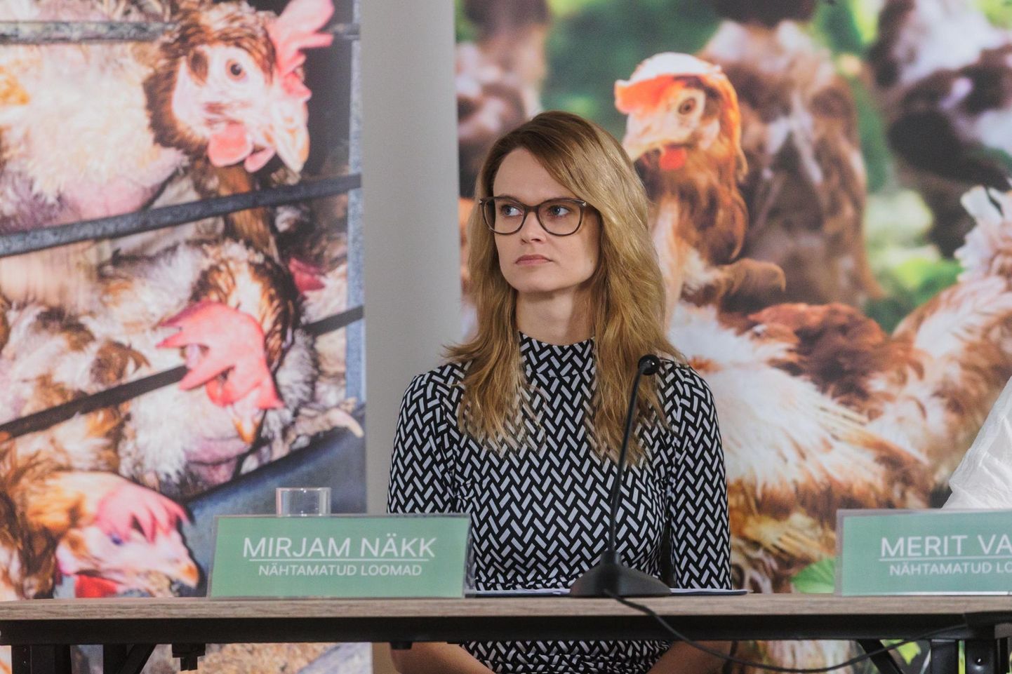 Linnutalitaja ametit pidanud Mirjam Näkk osales eelmisel nädalal Nähtamatute Loomade pressikonverentsil, kus ta rääkis samuti oma üleelamistest puurikanalates töötamise ajal.