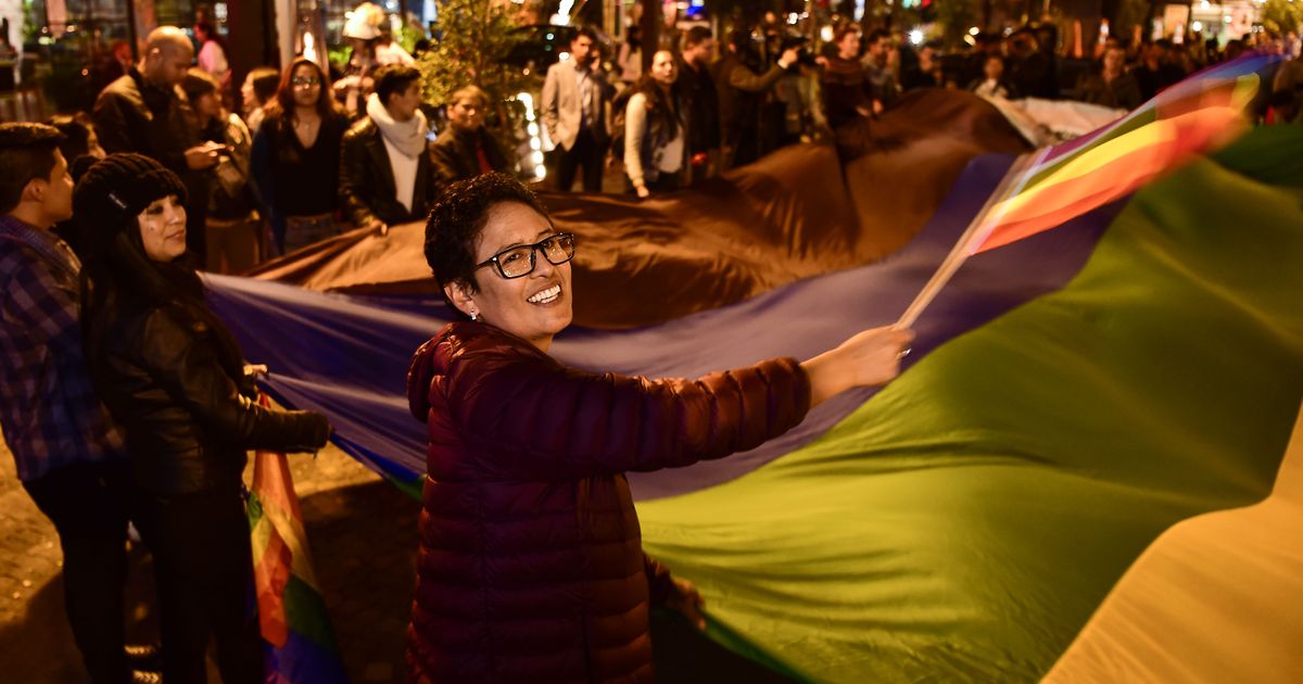 Ecuadori konstitutsioonikohus kiitis heaks samasooliste abielu