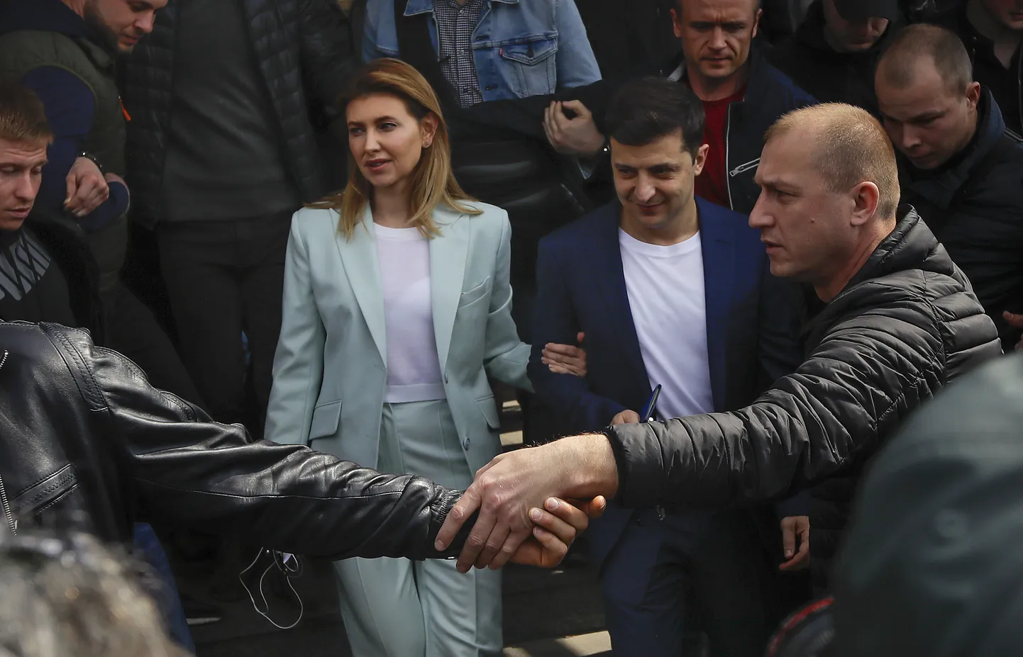 Ukraina izvēlas prezidentu