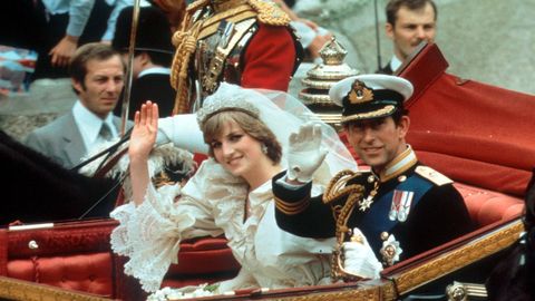 Printsess Diana muutis Charlesi truudusetuse pärast üht sõna abielutõotuses
