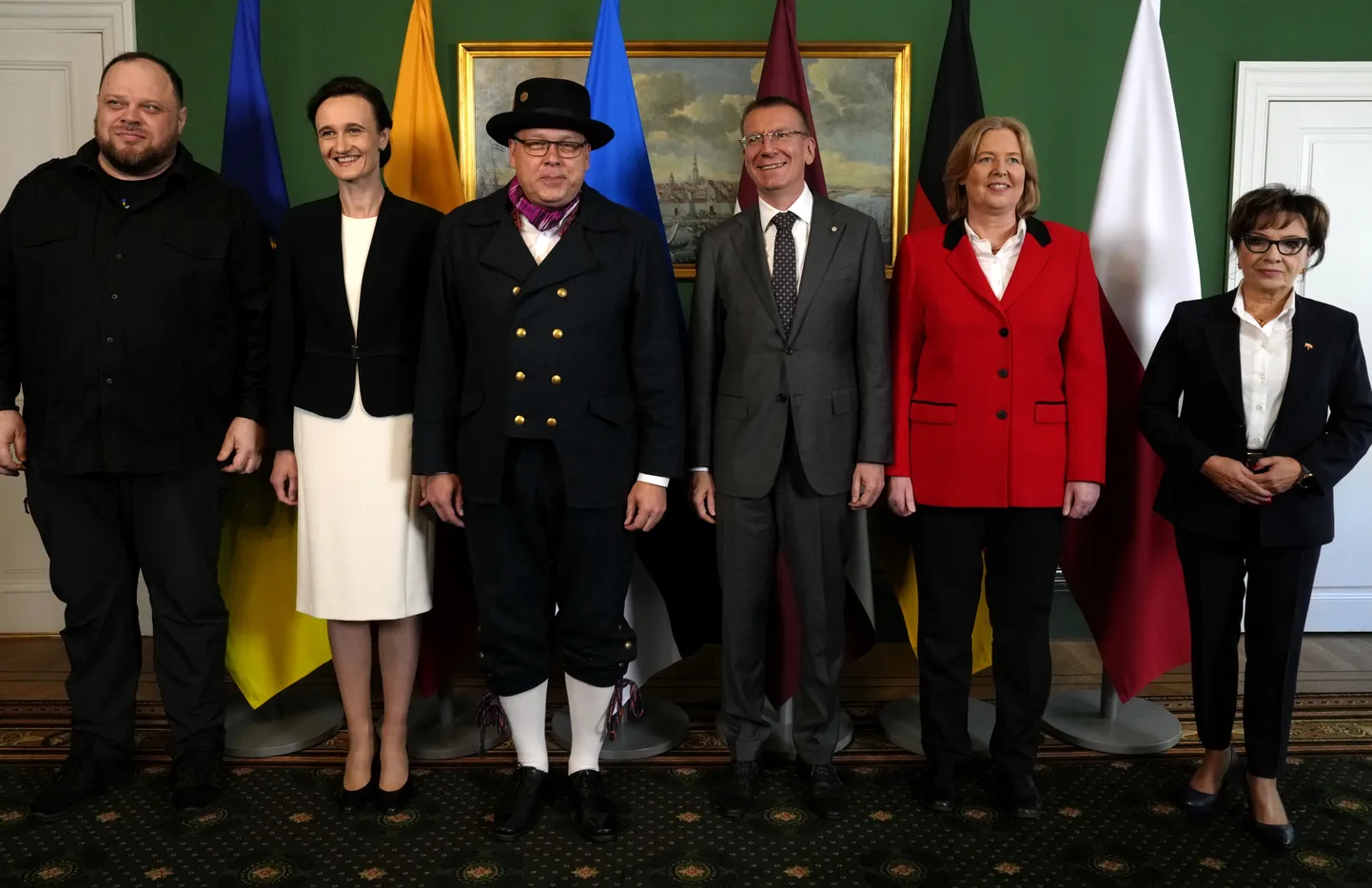 Ühisavaldusele alla kirjutanud parlamendispiikrid: Lauri Hussar, Edvards Smiltēns, Viktorija Čmilytė-Nielsen, Elżbieta Witek, Bärbel Bas ja Ruslan Stefantšuk.