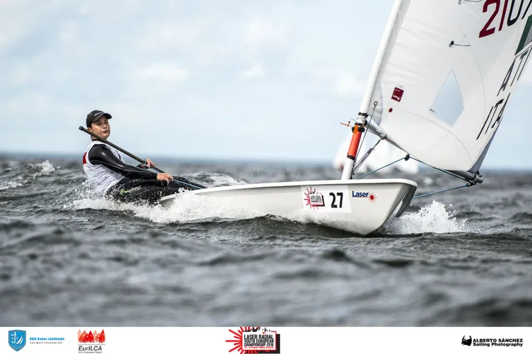 Carolina Albano ITA210760 - Neidude arvestuse liider - Laser Radial Noorte Euroopa Meistrivõistlused 2016 - Teine võistluspäev - foto Alberto Sanchez