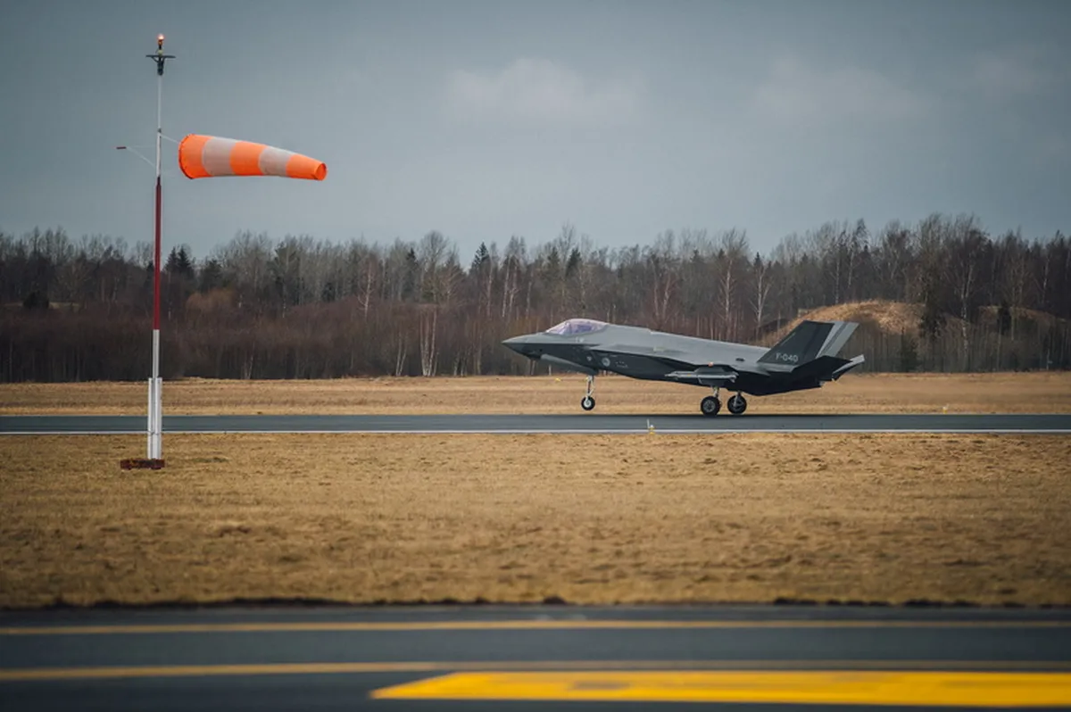 Baltic airspace is primarily protected by NATO Air Policing fighter planes, such as the F-35. However, using such high-end technology against inexpensive Shahed drones launched by Russia is wasteful and ineffective, particularly in the case of large drone swarms.