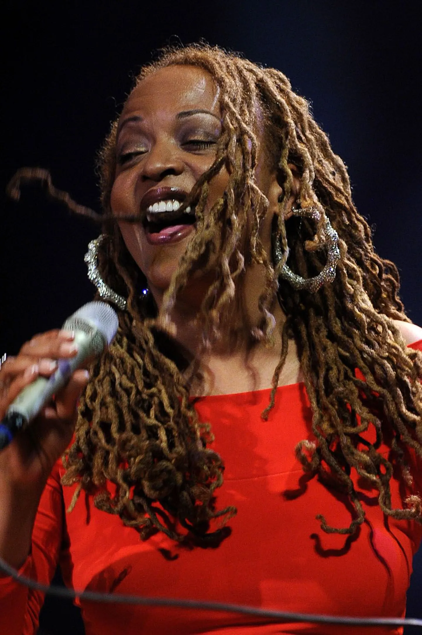 Võrratu lauljanna Cassandra  Wilson  ei lubanud Tallinna kontserdil pilte teha, foto on jäädvustus Moskva kontserdist.