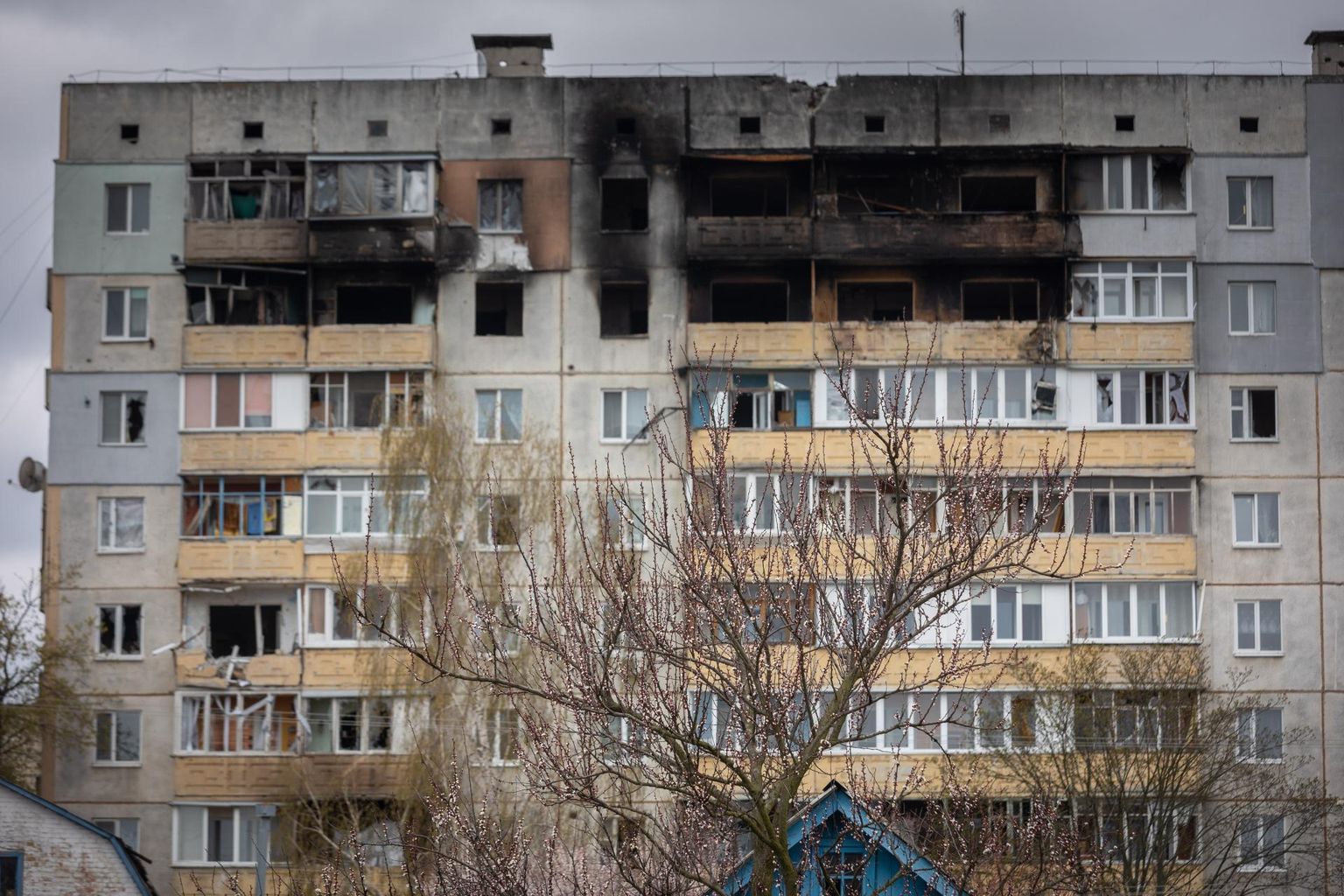 Разбитый дом в Украине.
