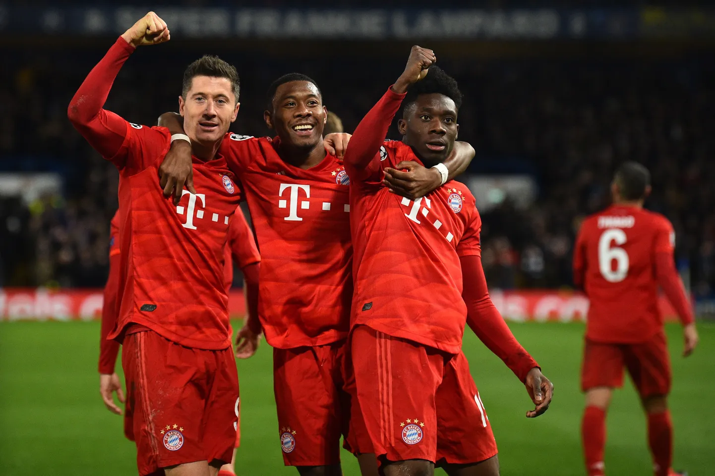 Robert Lewandowski, David Alaba ja Alphonso Davies.