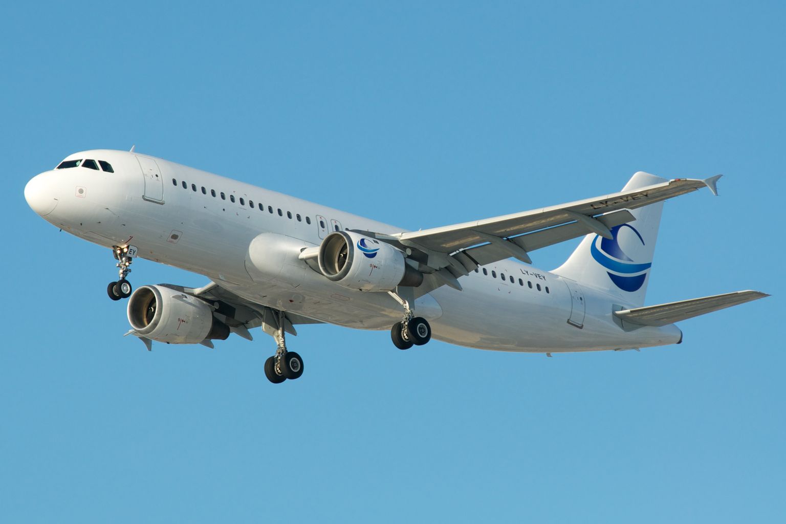 Avion Expressi Airbus 320.