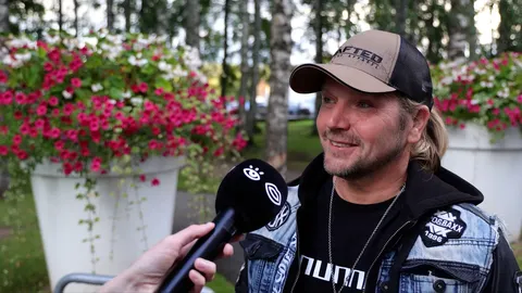 VIDEOINTERVJUU ⟩ Jaagup Kreem avaldab ootamatu seose Sal-Salleriga: tema õpetas mulle esimesed kitarriduurid