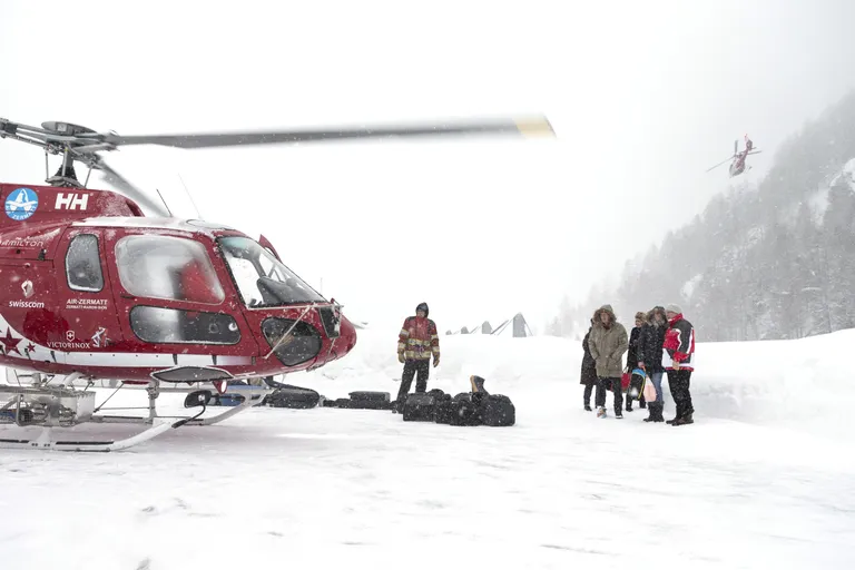 Šveitsi mäesuusakuurort Zermatt on teistkordselt lumevangis