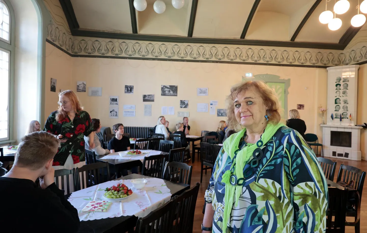 Karlova kooli saksa keele õpetaja Külli Tootsi 40 000 eurot väärt projekt lõpetati pidulikult teisipäeva õhtul saksa kultuuri instituudis.