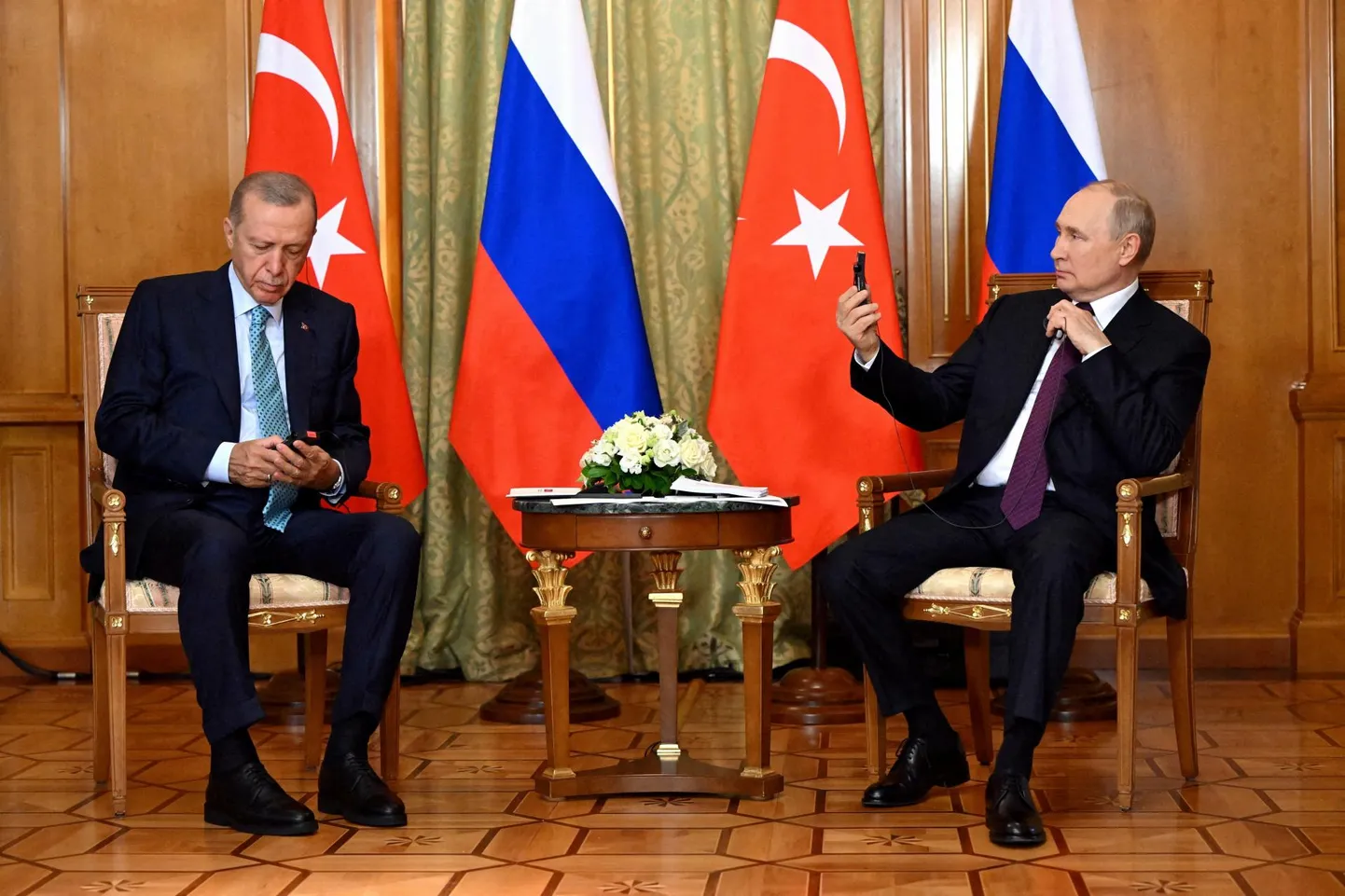 Venemaa diktaator Vladimir Putin võõrustamas Sotšis Türgi president Recep Tayyip Erdoğani.
