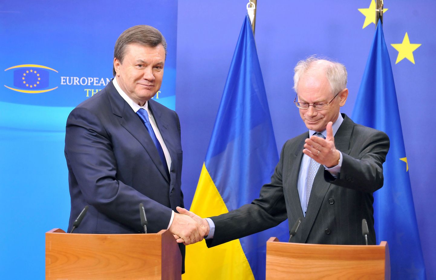 Euroopa Liidu nõukogu president Herman Van Rompuy (paremal) ja Ukraina president Viktor Juštšenko.