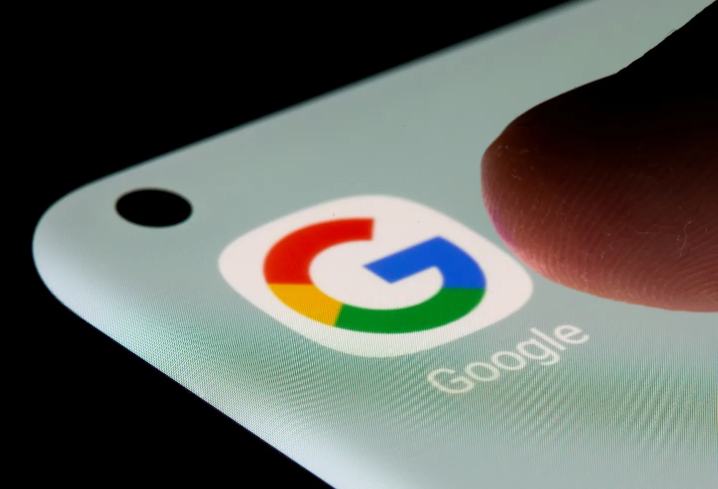 Google üllatas väga tugeva teise kvartaliga