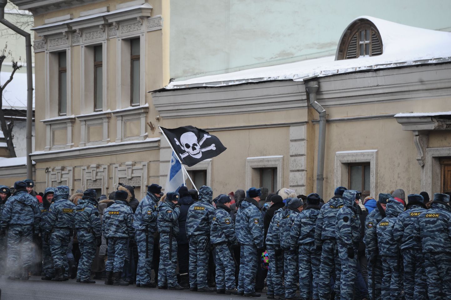 OMONi võitlejad Moskvas Bolšaja Jakimanka tänaval.