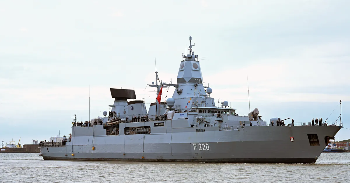 Vene lennukid lendasid madalal kõrgusel üle Saksa fregatist