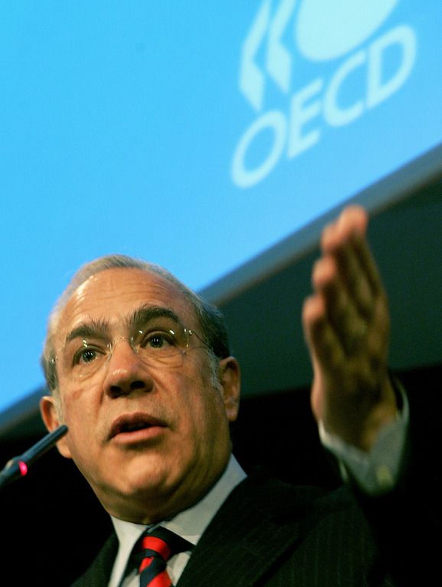 Pildil on OECD peasekretär Angel Gurría