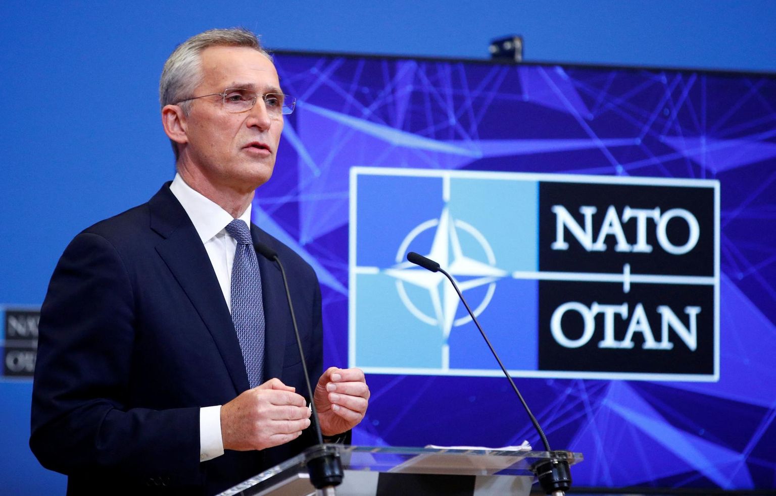 NATO pole nõus naasma mõjusfääridega maailma, kus suured riigid said väikeste saatust määrata. «Eesti teab sellise maailma tagajärgi ju väga hästi,» ütleb alliansi peasekretär Jens Stoltenberg. 
