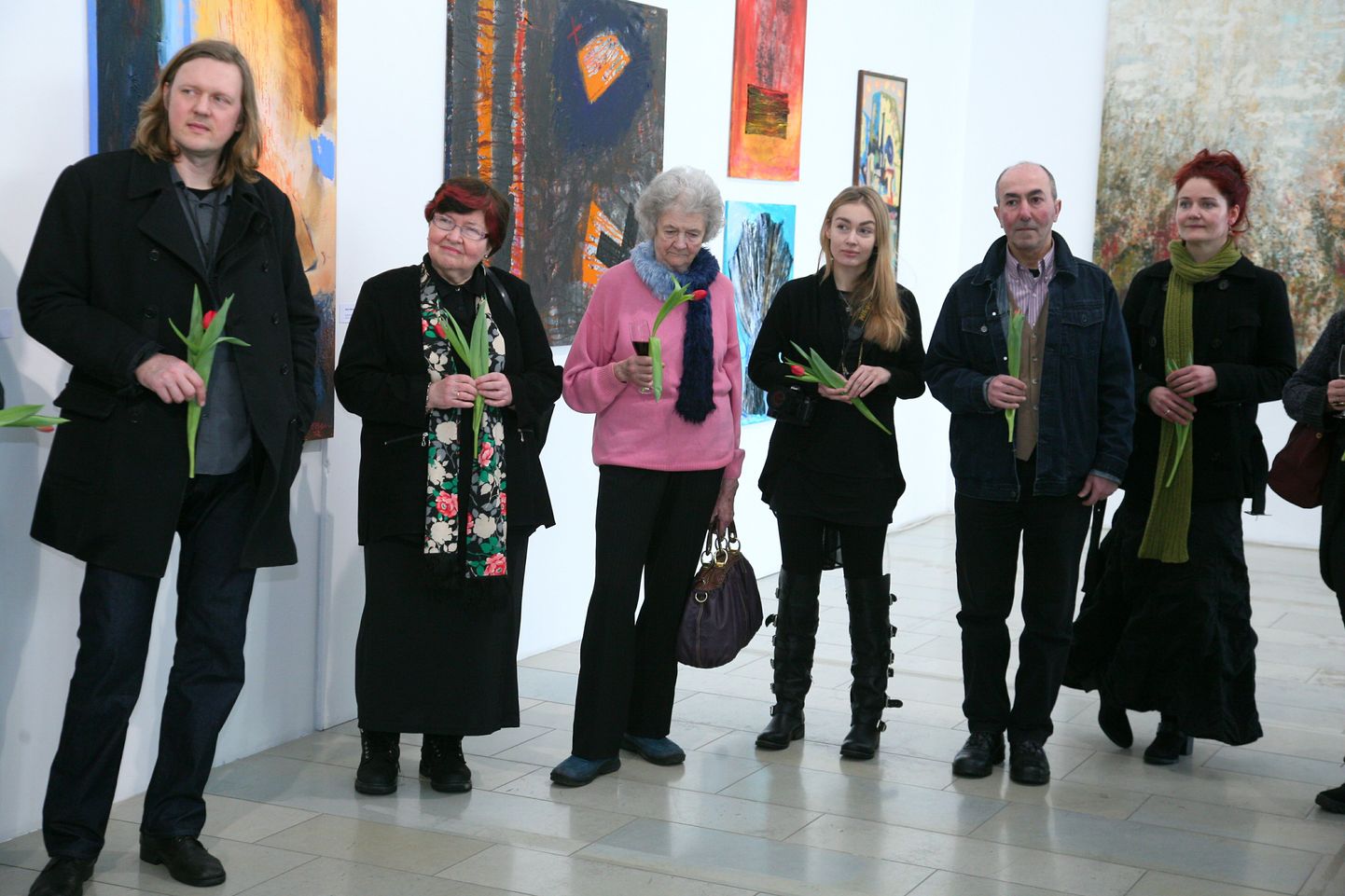 Pärnu uue kunsti muuseumis avati Eesti maalikunstnike liidu aastanäitus.