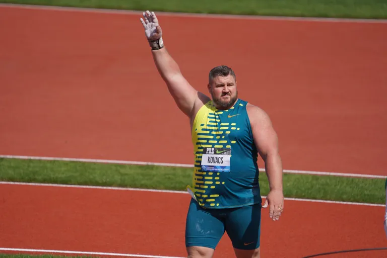 Kuulitõuke kahekordne maailmameister Joe Kovacs.