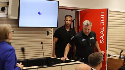FOTOD ⟩ Pikalt jooksus olnud Vesterinen mõisteti kelmuses süüdi, ent ta vabanes otse kohtusaalist