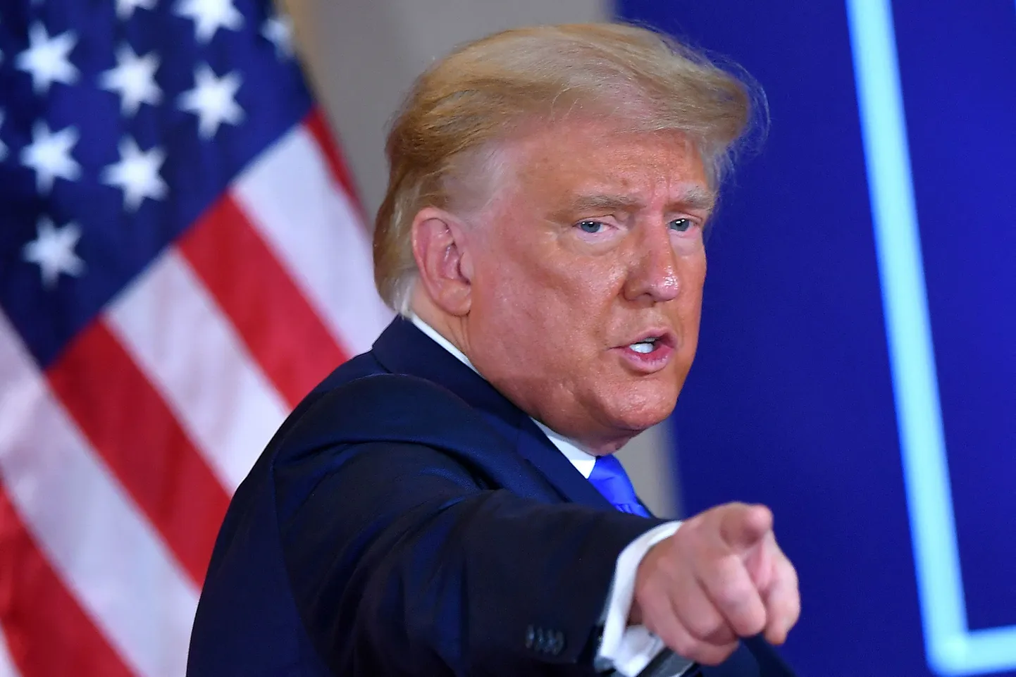 USA president Donald Trump žestikuleerimas 4. novembril 2020 Valges Majas