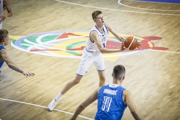 Henri Veesaare head esitused mullusuvisel U16 EMil viisid ta Madridi Reali.