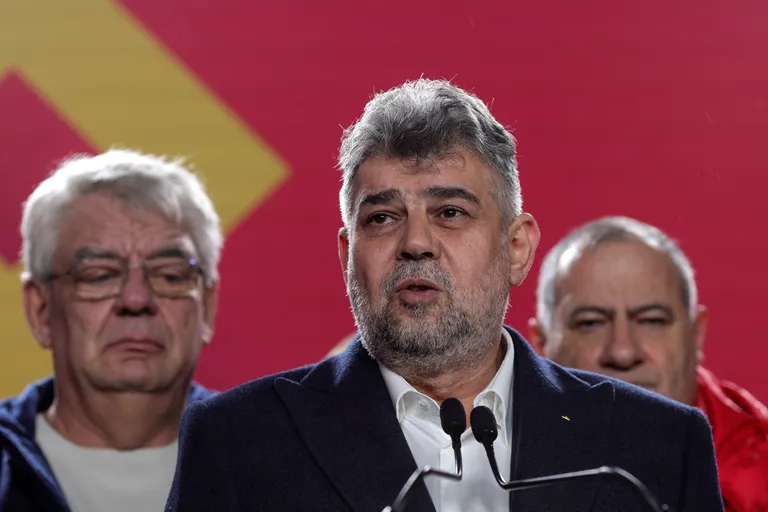 Rumeenia peaminister ja endine Sotsiaaldemokraatliku Partei (PSD) juht Marcel Ciolacu pärast lävepakuküsitluste teatavakstegemist 1. detsembril 2024. aastal.