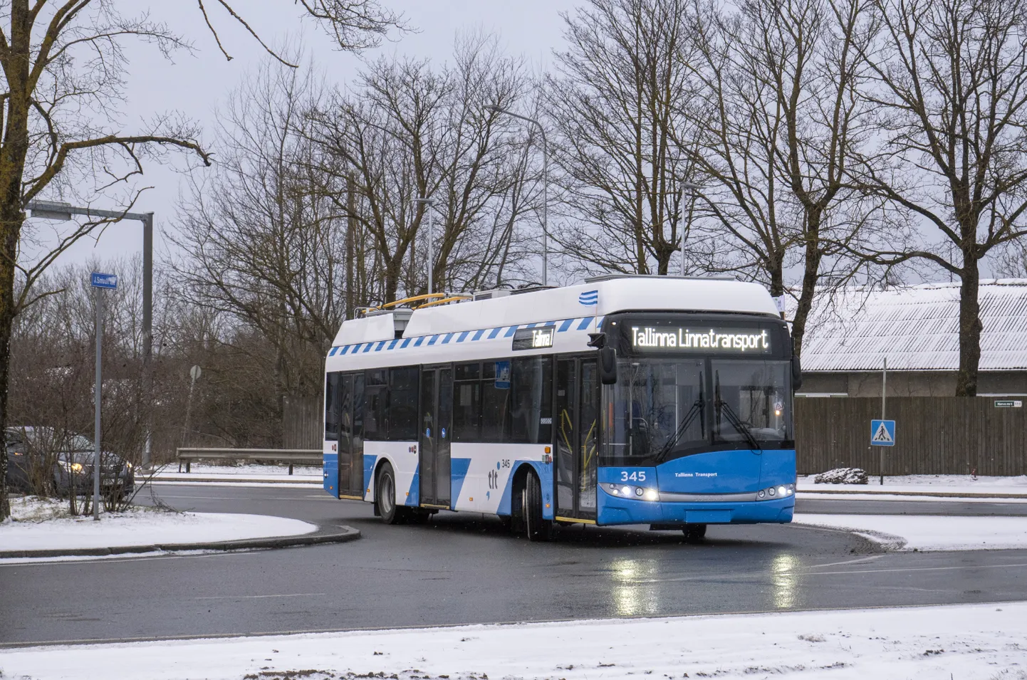 Первые автономные троллейбусы, перестроенные в TLT, выходят на линию.