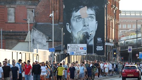 Ian Curtis 70. Elurõõm nagu kantseleis