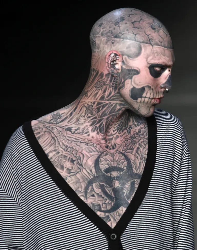 Modell Rick Genest ehk Zombie Boy suri 32-aastasena.