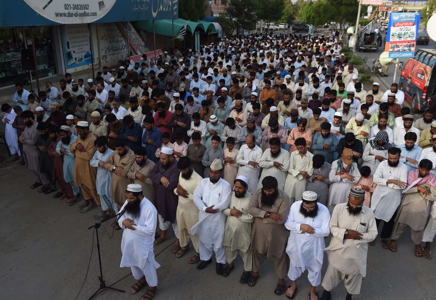 Pakistani islamistid mälestamas Mulla Omari