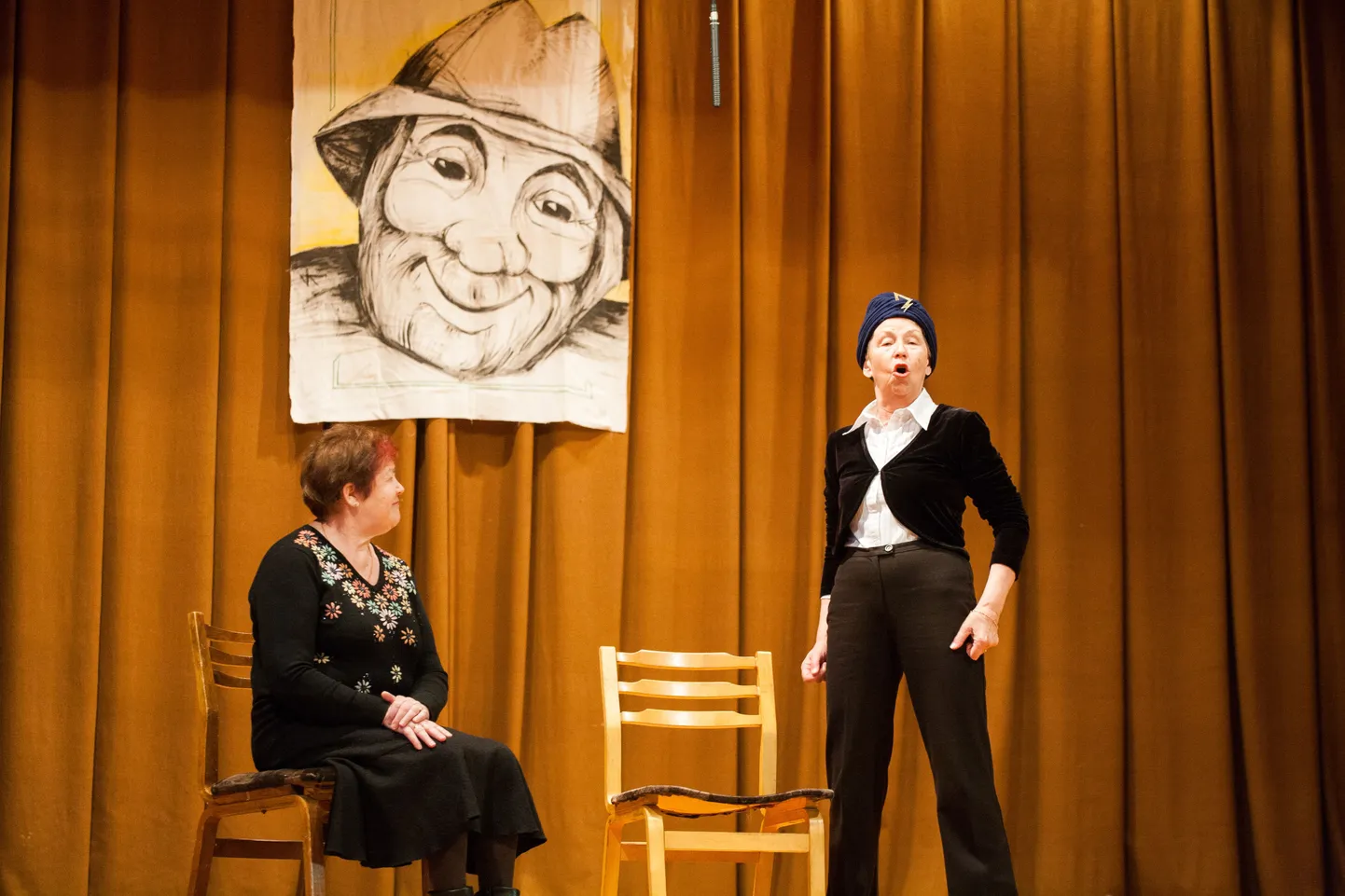 Huumoripäev "Maamees muigab" Väätsa rahvamajas.
DMITRI KOTJUH, JÄRVA TEATAJA/SCANPIX