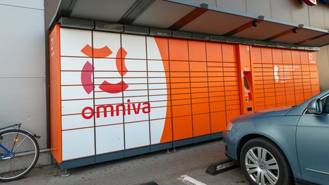Для покупки новых посылочных автоматов Omniva продаст часть имеющихся