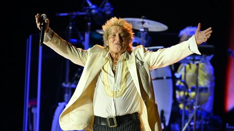81-aastane Rod Stewart läbis südameoperatsiooni – hüvastijätutuur pausil, aga lubas suurt tagasitulekut