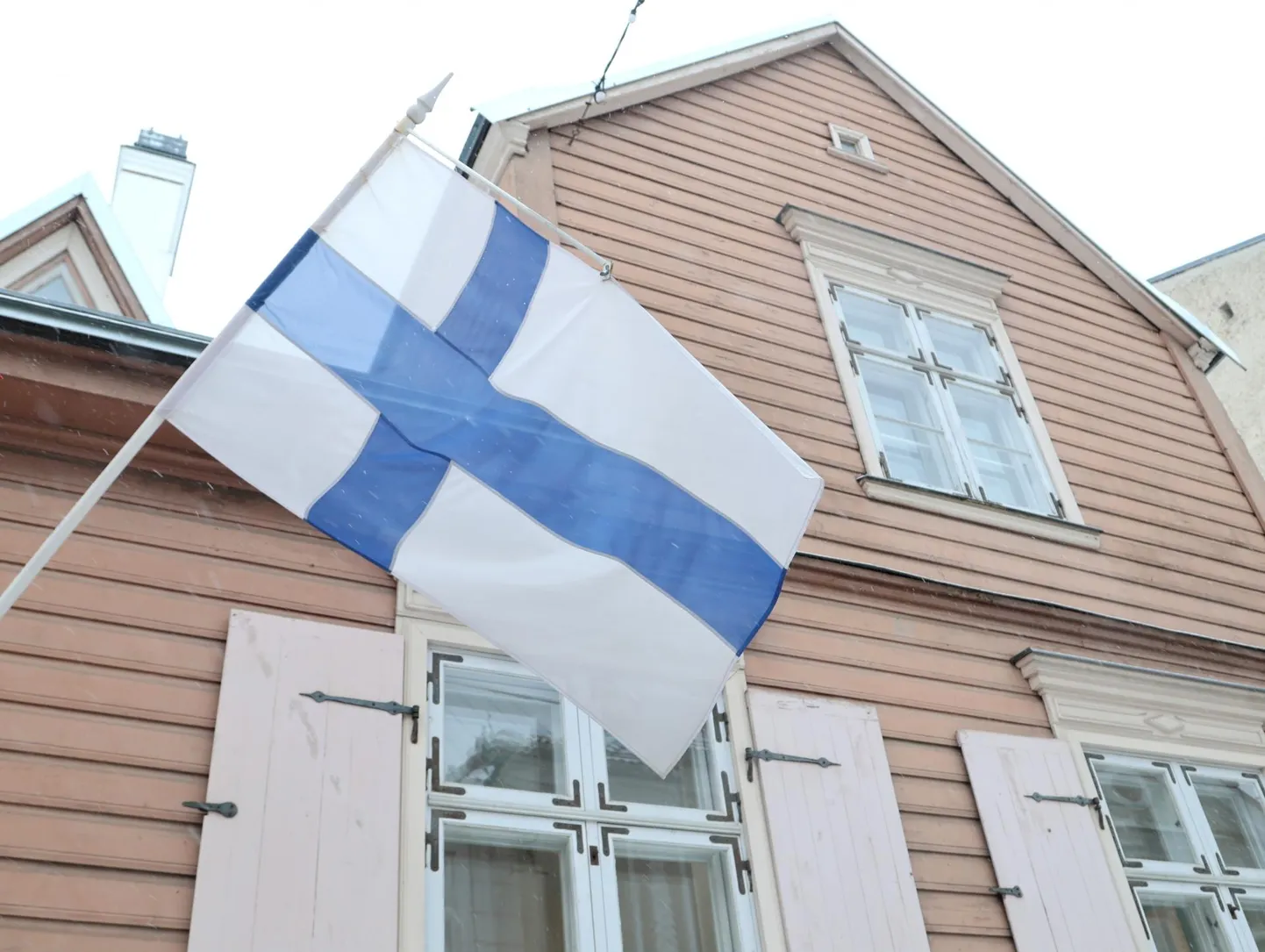 Ehitajad töötavad Tampere maja juures sügiseni.