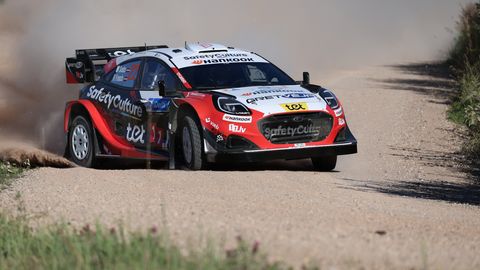 FOTOD ⟩ Läti ralliäss sõitis Rally Estonia testikatsel teelt välja ning lõhkus auto