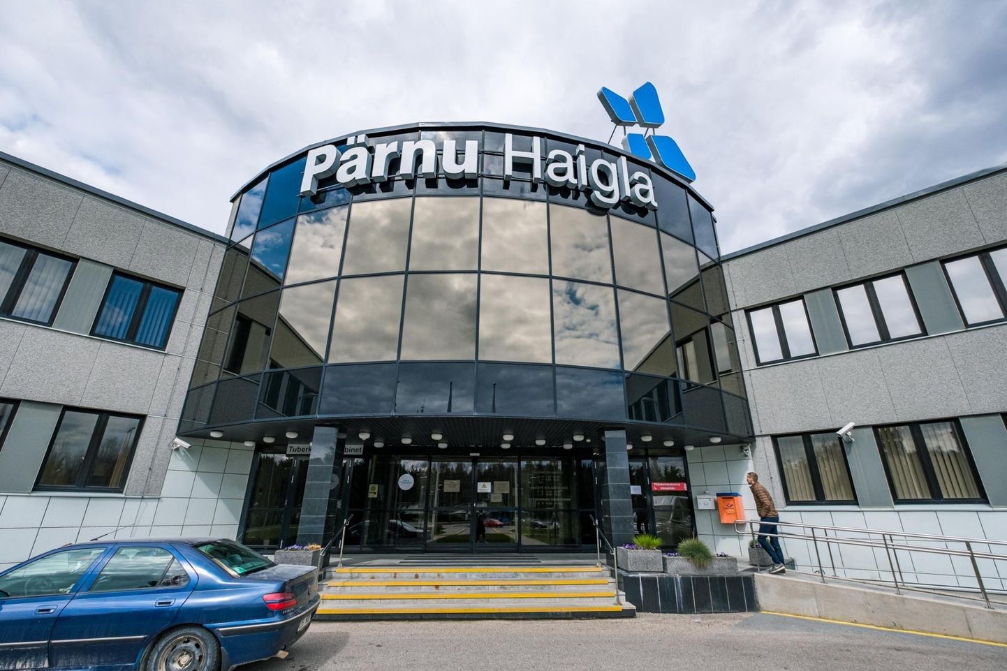 Koroonapiirangute leevendamise järel saab Pärnu haiglas taas patsiente külastada.