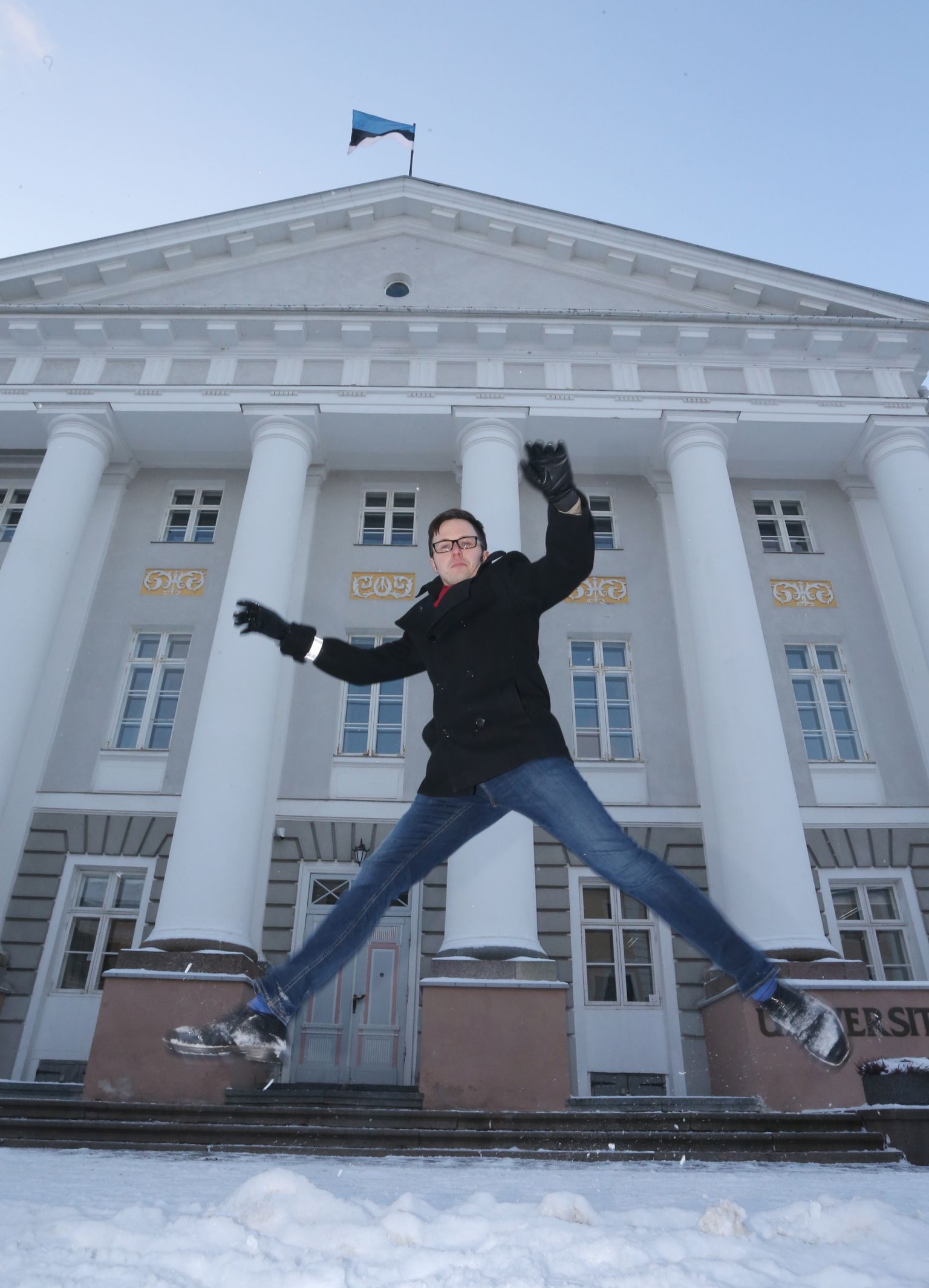 Tartu Postimehe reporter Henri Zeigo proovis uuesti astuda Tartu ülikooli.