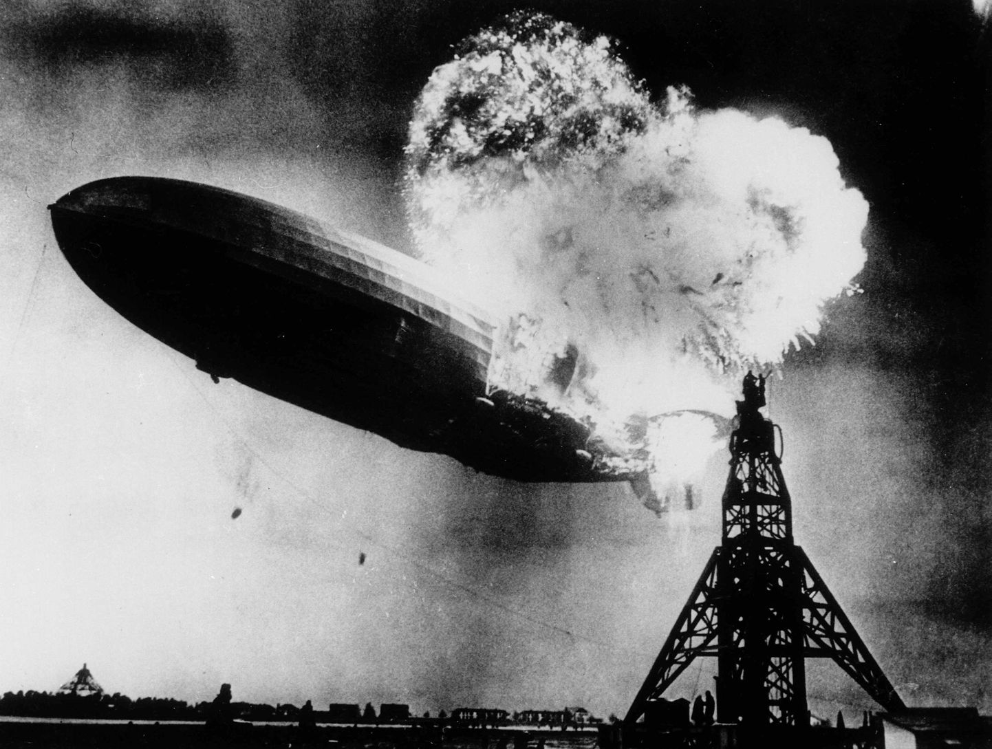 Hindenburgi katastroof.