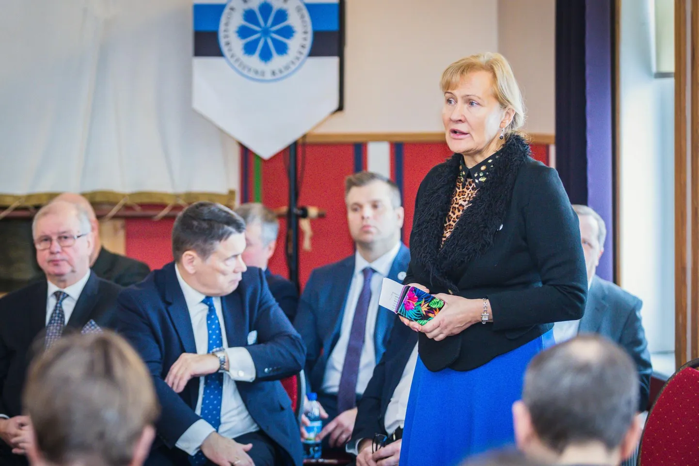 EKREs lahvatanud skandaali järel on erakonnast lahkunud kümneid liikmeid.