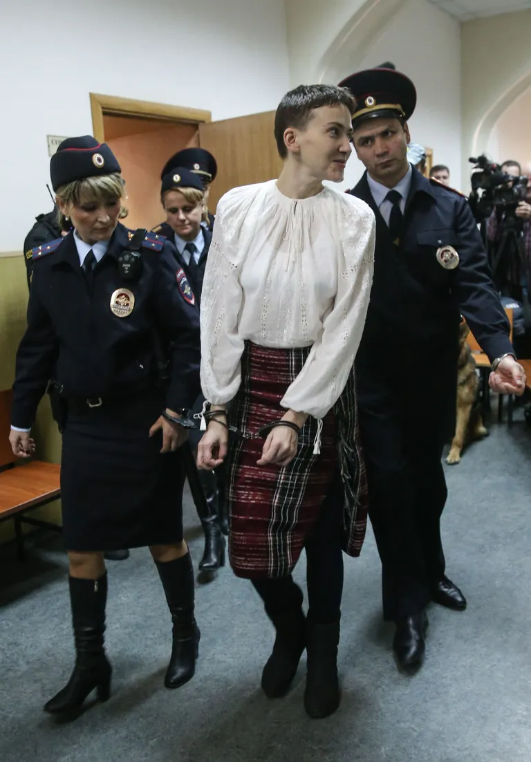 Savtšnko kaks nädalat tagasi Moskva kohtumajas.                                                         Foto: Scanpix